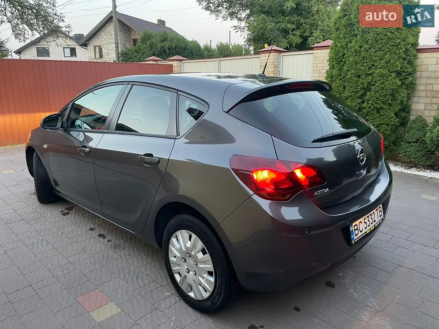 2011 Opel Astra - мініатюра 10