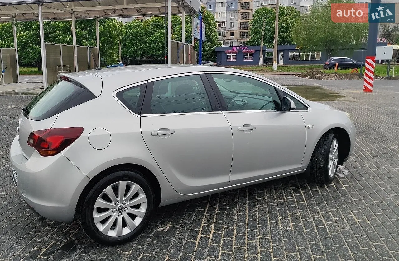 2011 Opel Astra - мініатюра 6