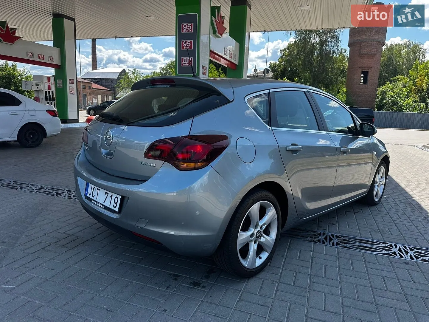 2010 Opel Astra - мініатюра 6