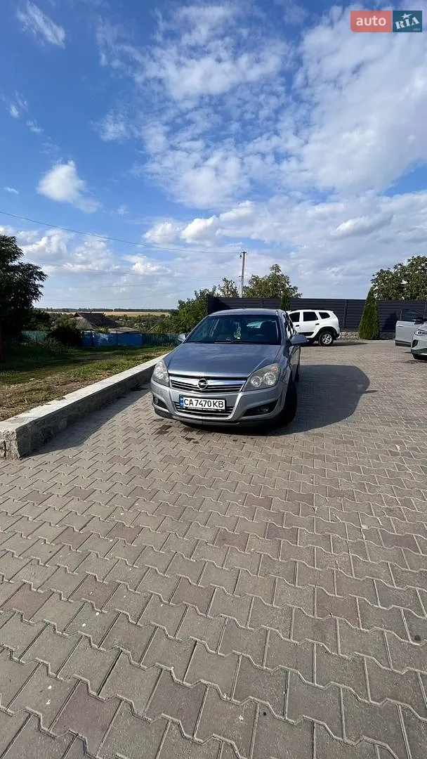 2010 Opel Astra - мініатюра 3