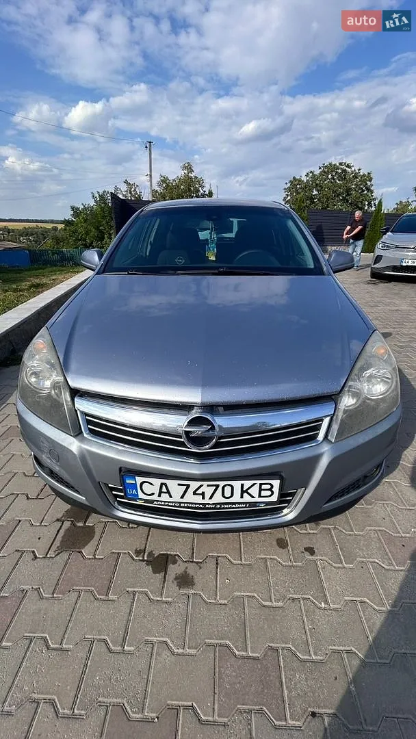 2010 Opel Astra - мініатюра 4