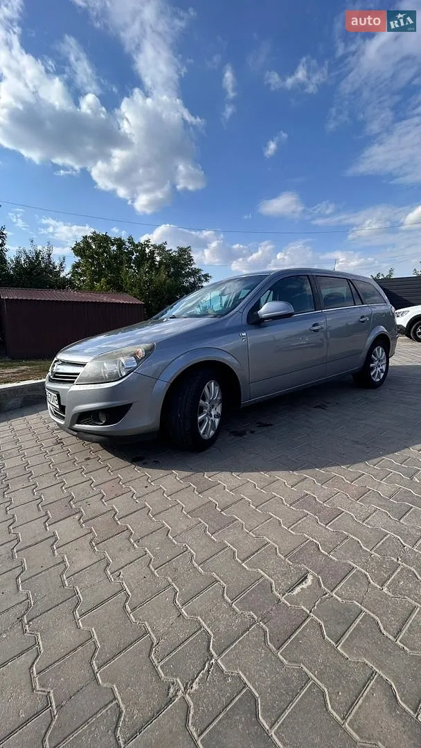 2010 Opel Astra - мініатюра 5