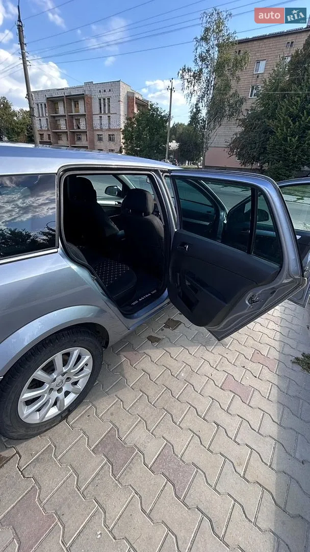 2010 Opel Astra - мініатюра 20