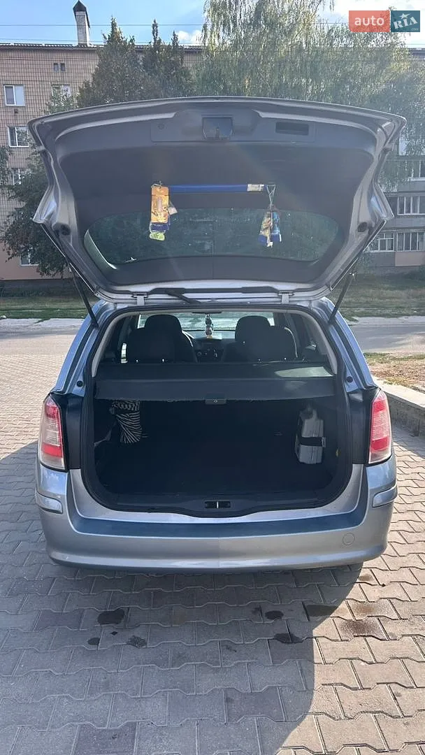 2010 Opel Astra - мініатюра 22