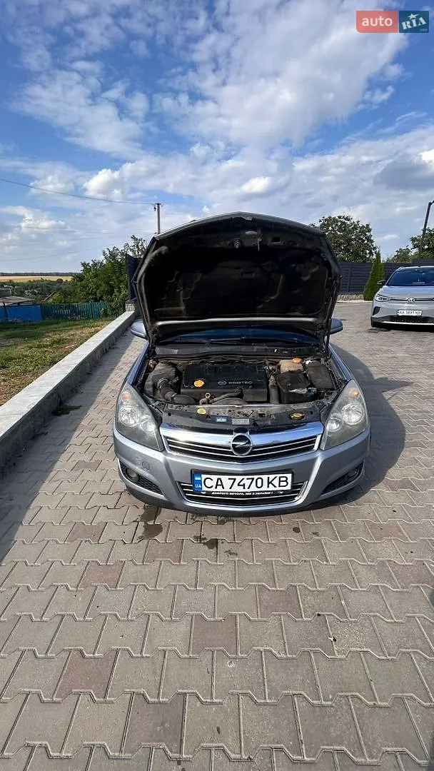 2010 Opel Astra - мініатюра 27