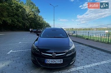 Универсал Opel Astra 2013 в Тернополе