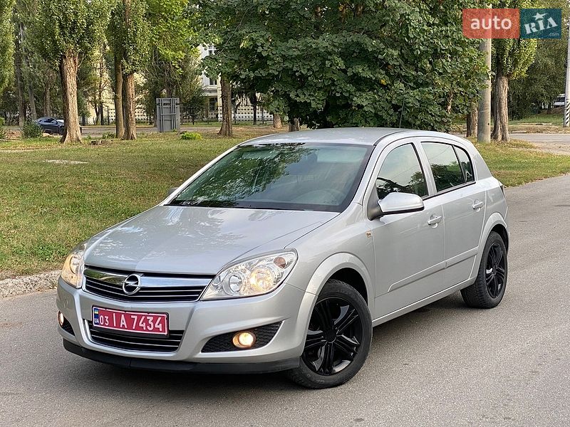 Хэтчбек Opel Astra 2008 в Полтаве