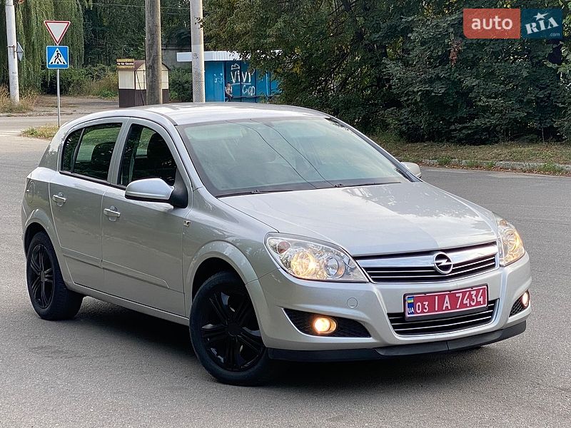 Хэтчбек Opel Astra 2008 в Полтаве
