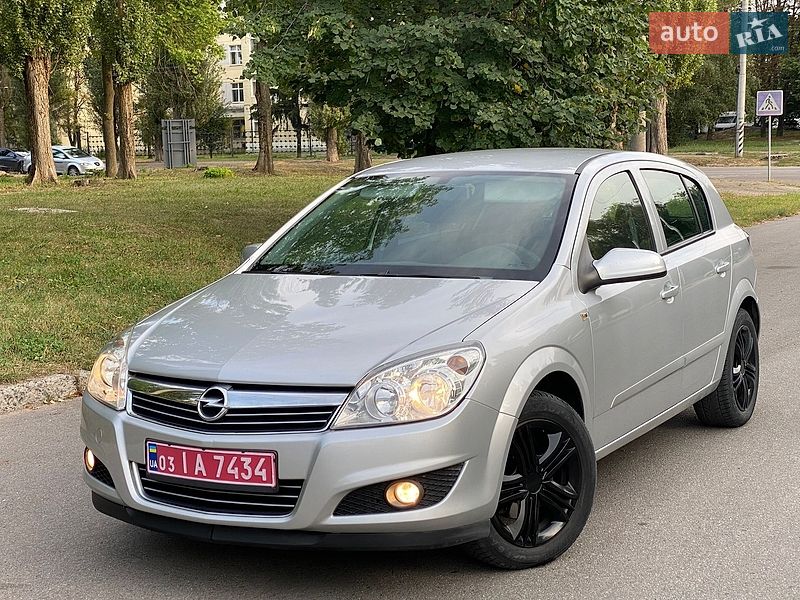 Хэтчбек Opel Astra 2008 в Полтаве
