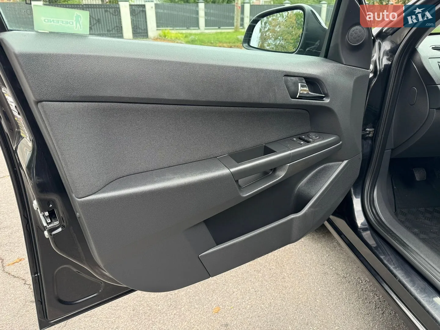 2011 Opel Astra - мініатюра 32