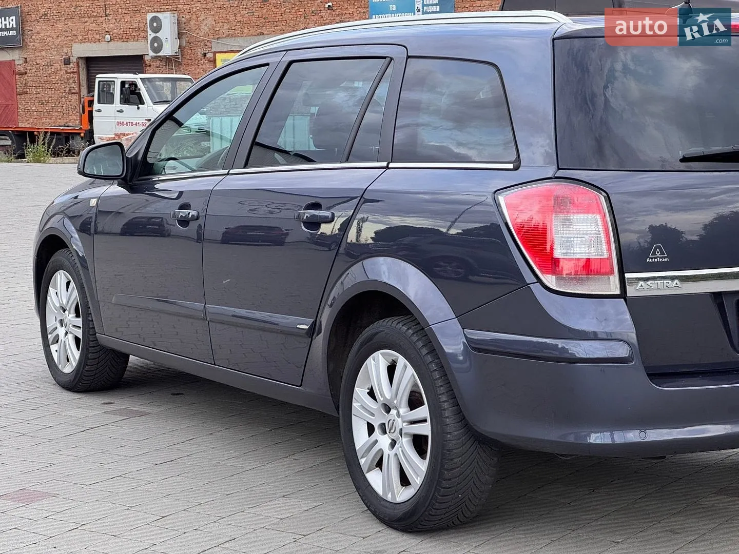 2010 Opel Astra - мініатюра 16