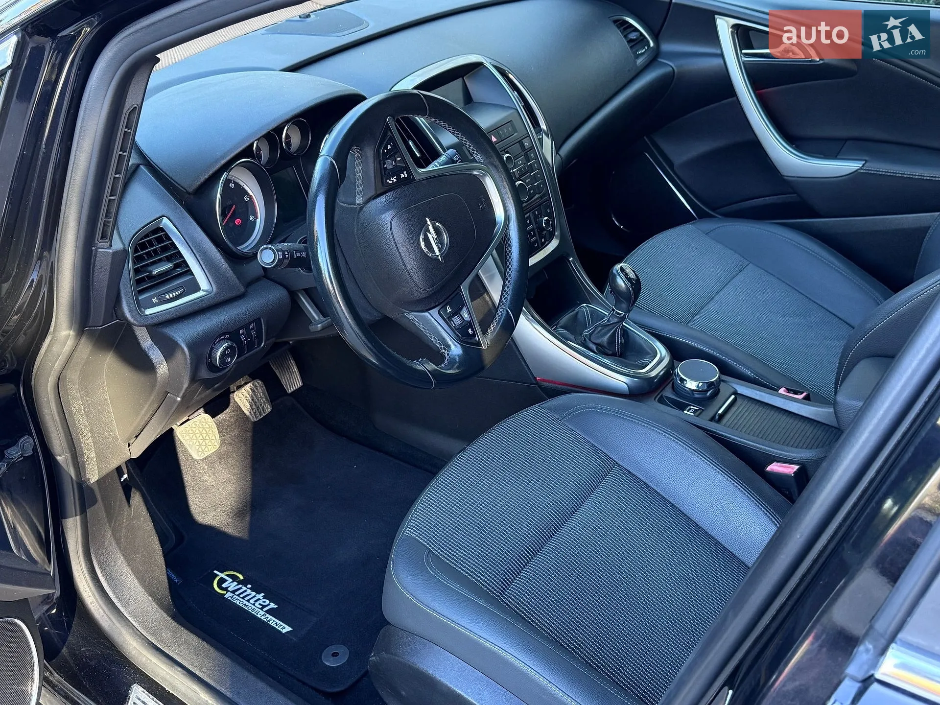 2011 Opel Astra - мініатюра 8