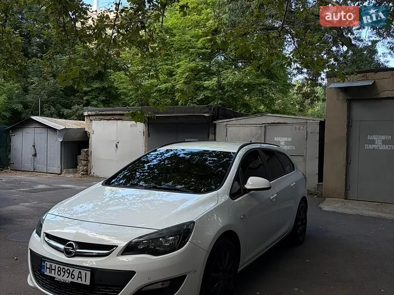 Opel Astra 2015