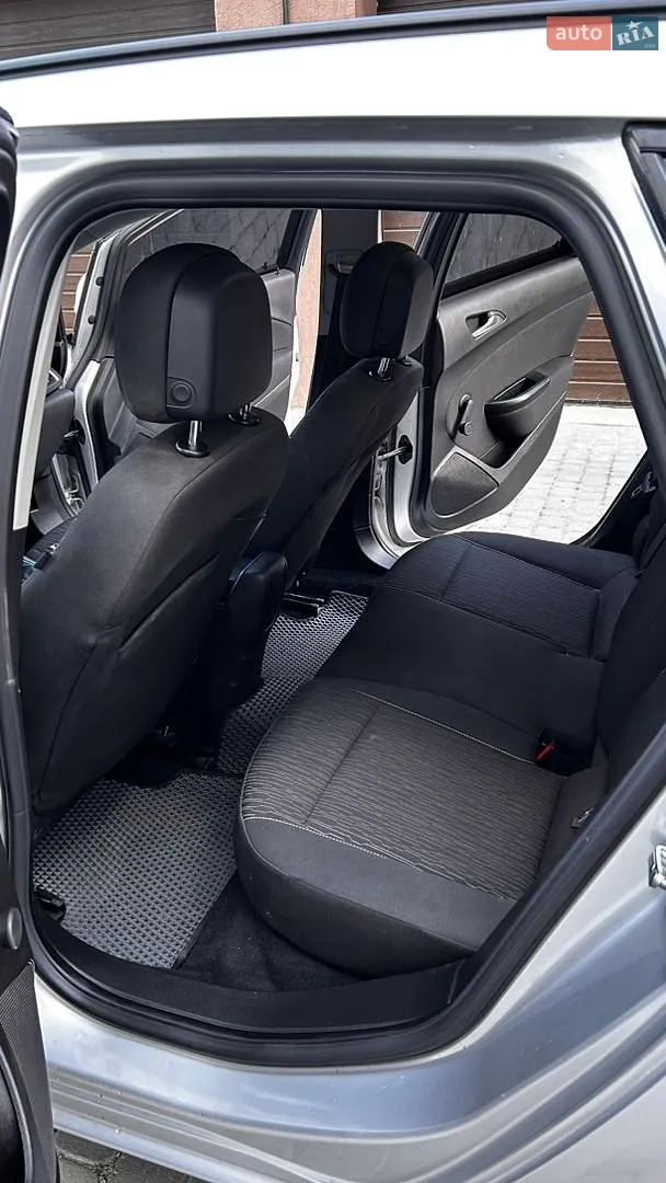 2013 Opel Astra - мініатюра 8