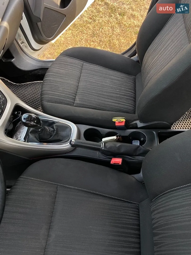 2011 Opel Astra - мініатюра 18