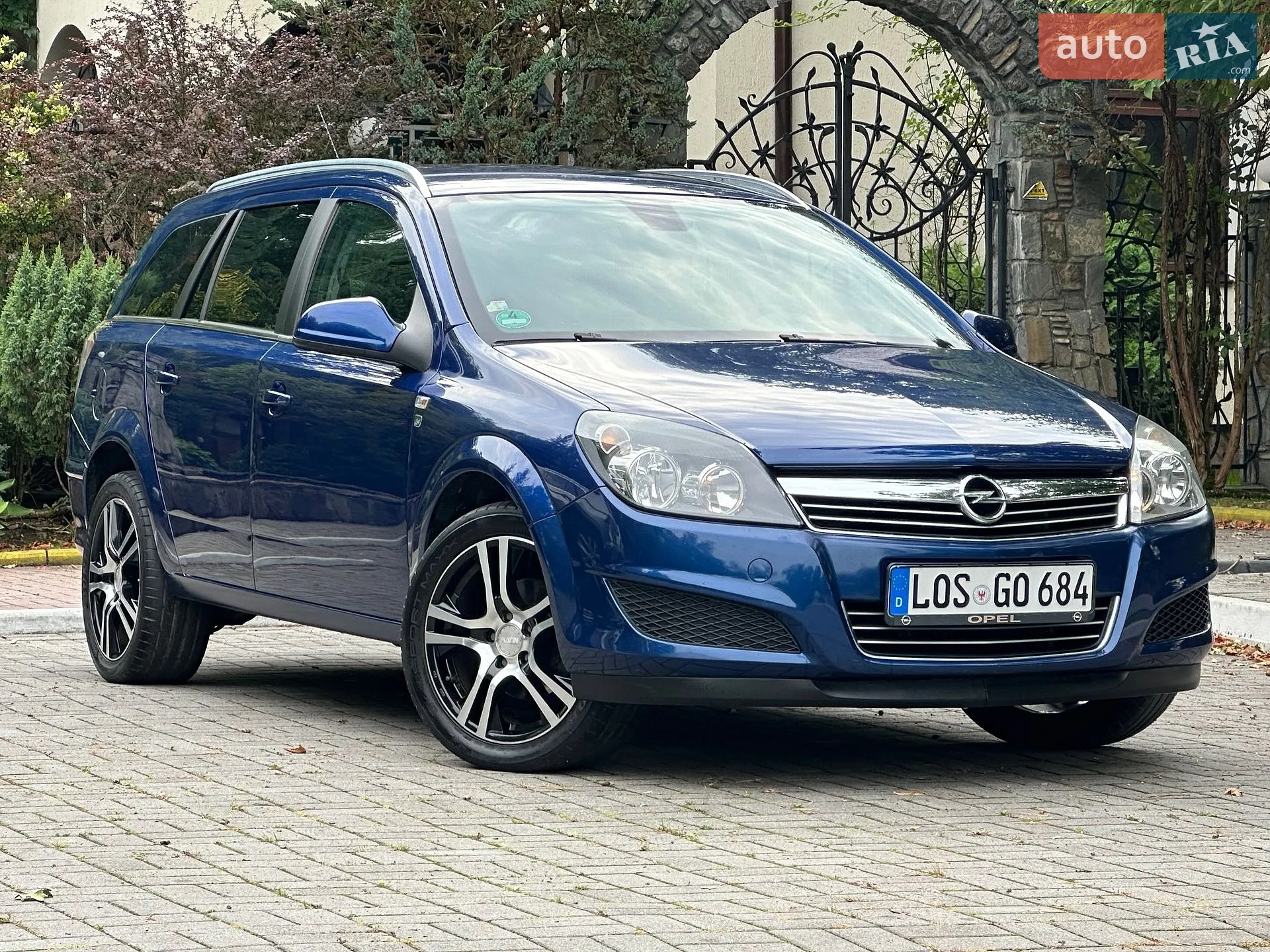 2010 Opel Astra - мініатюра 2