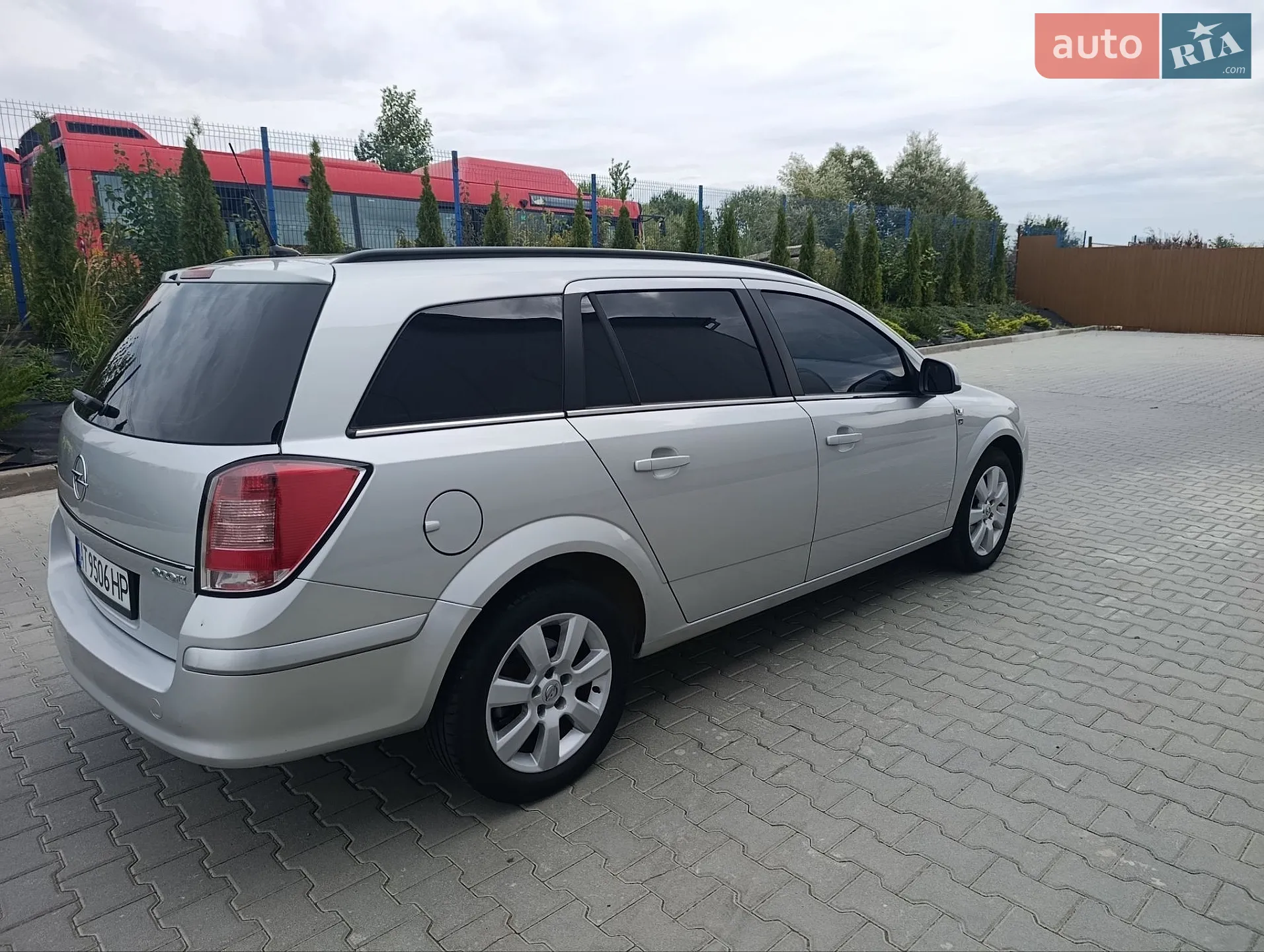 2010 Opel Astra - мініатюра 10