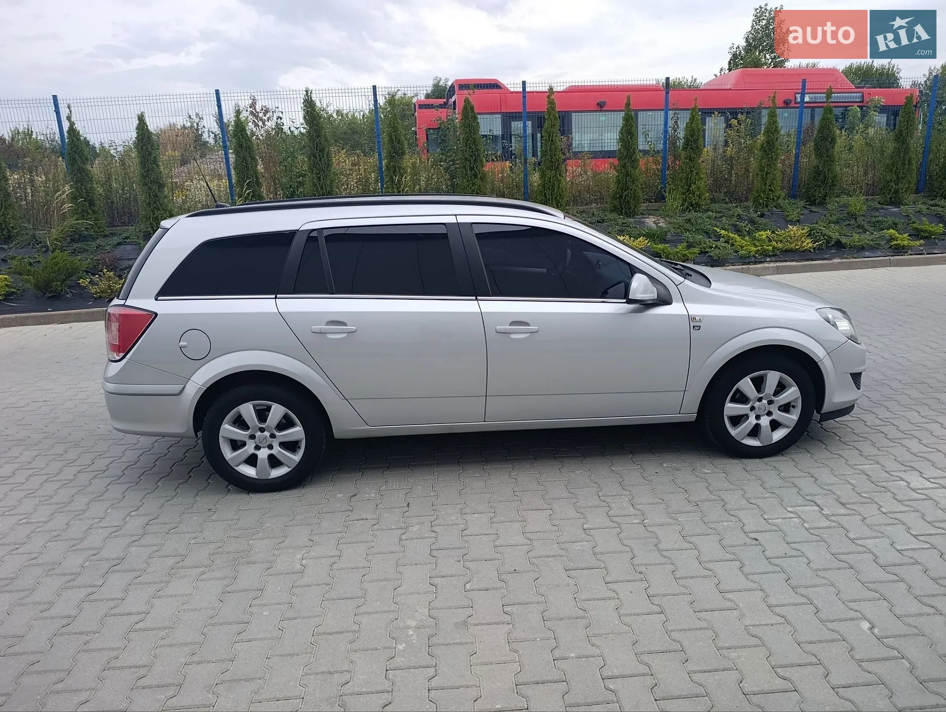 2010 Opel Astra - мініатюра 11