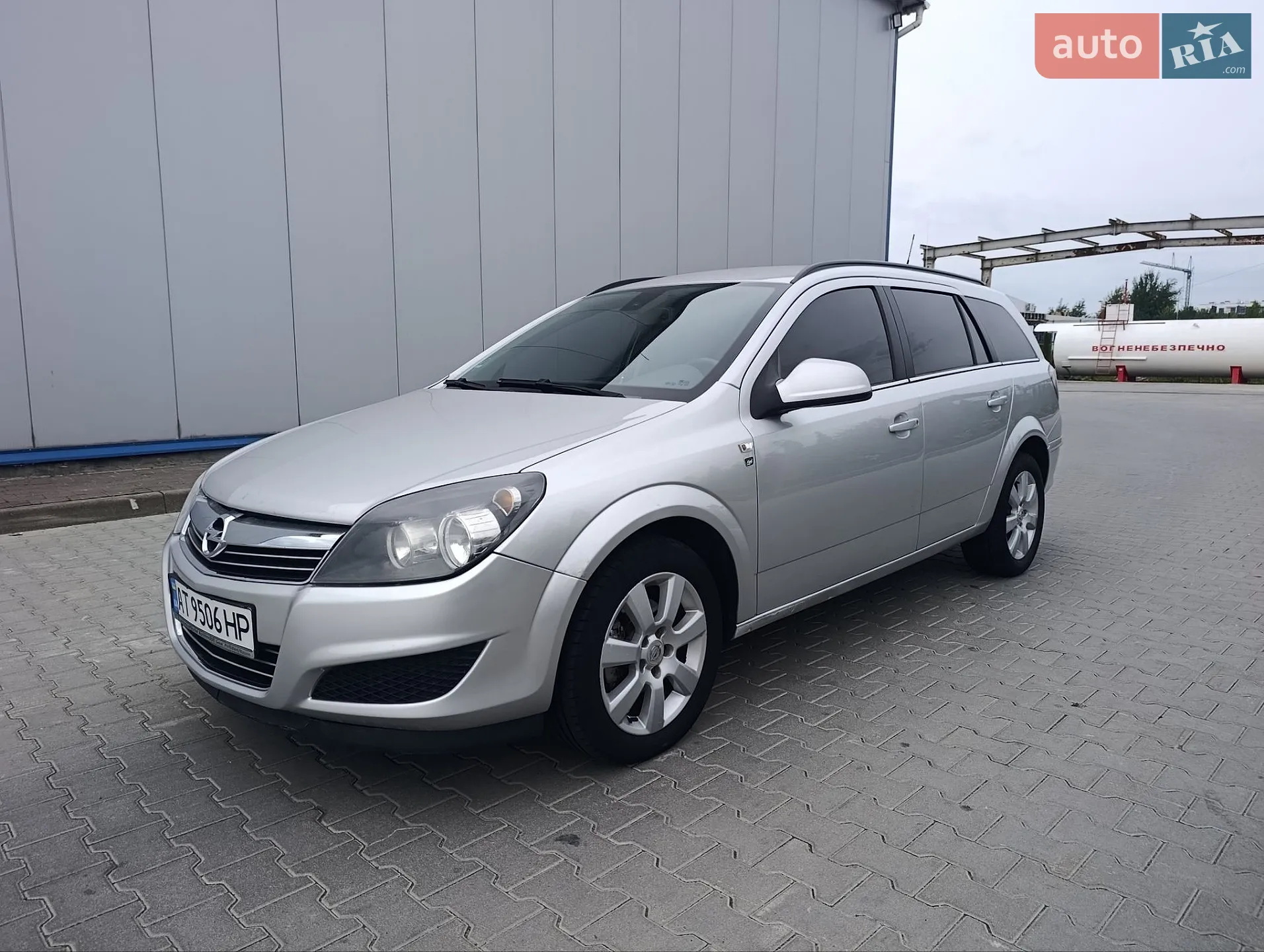 2010 Opel Astra - мініатюра 4