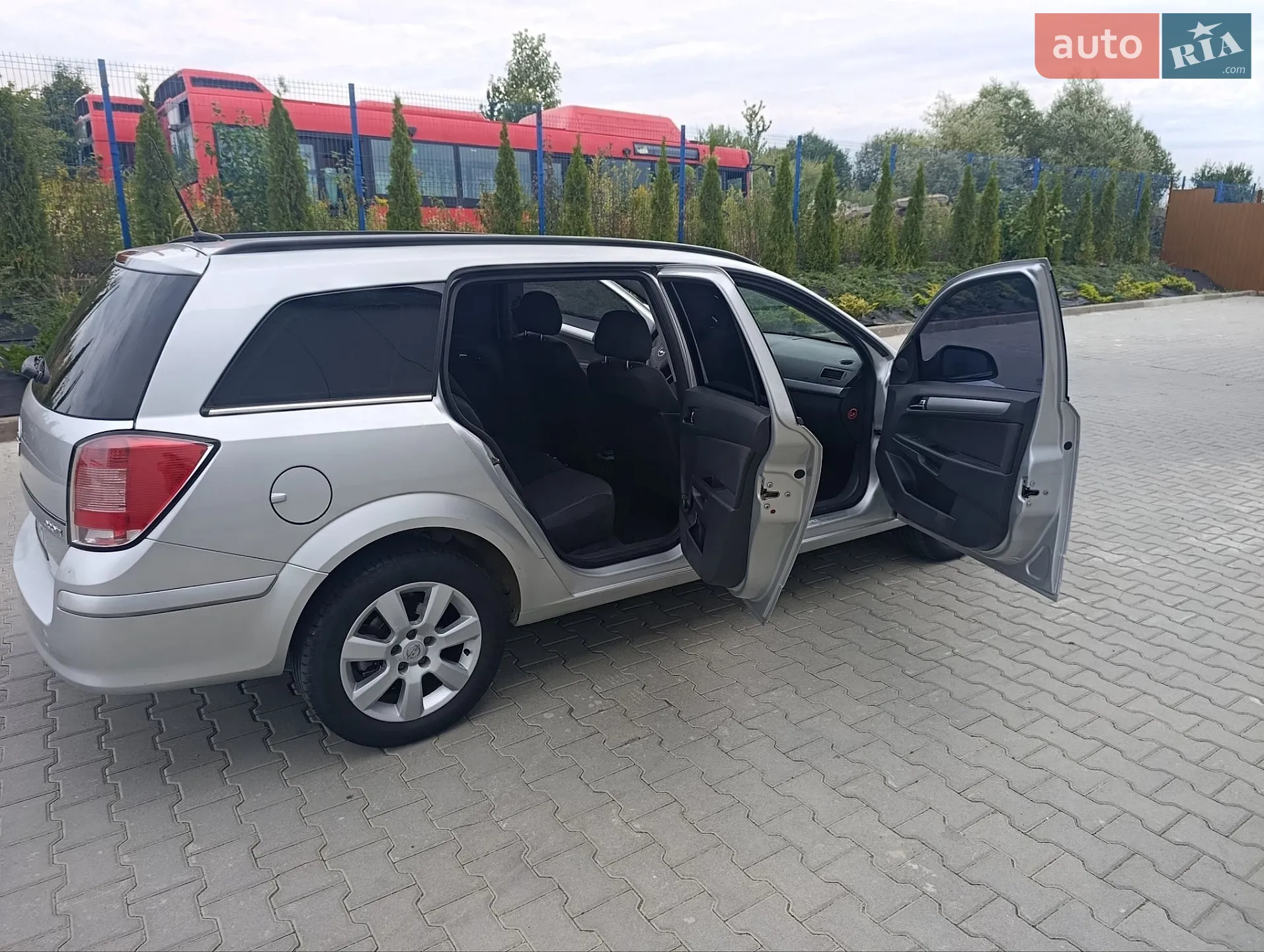 2010 Opel Astra - мініатюра 18