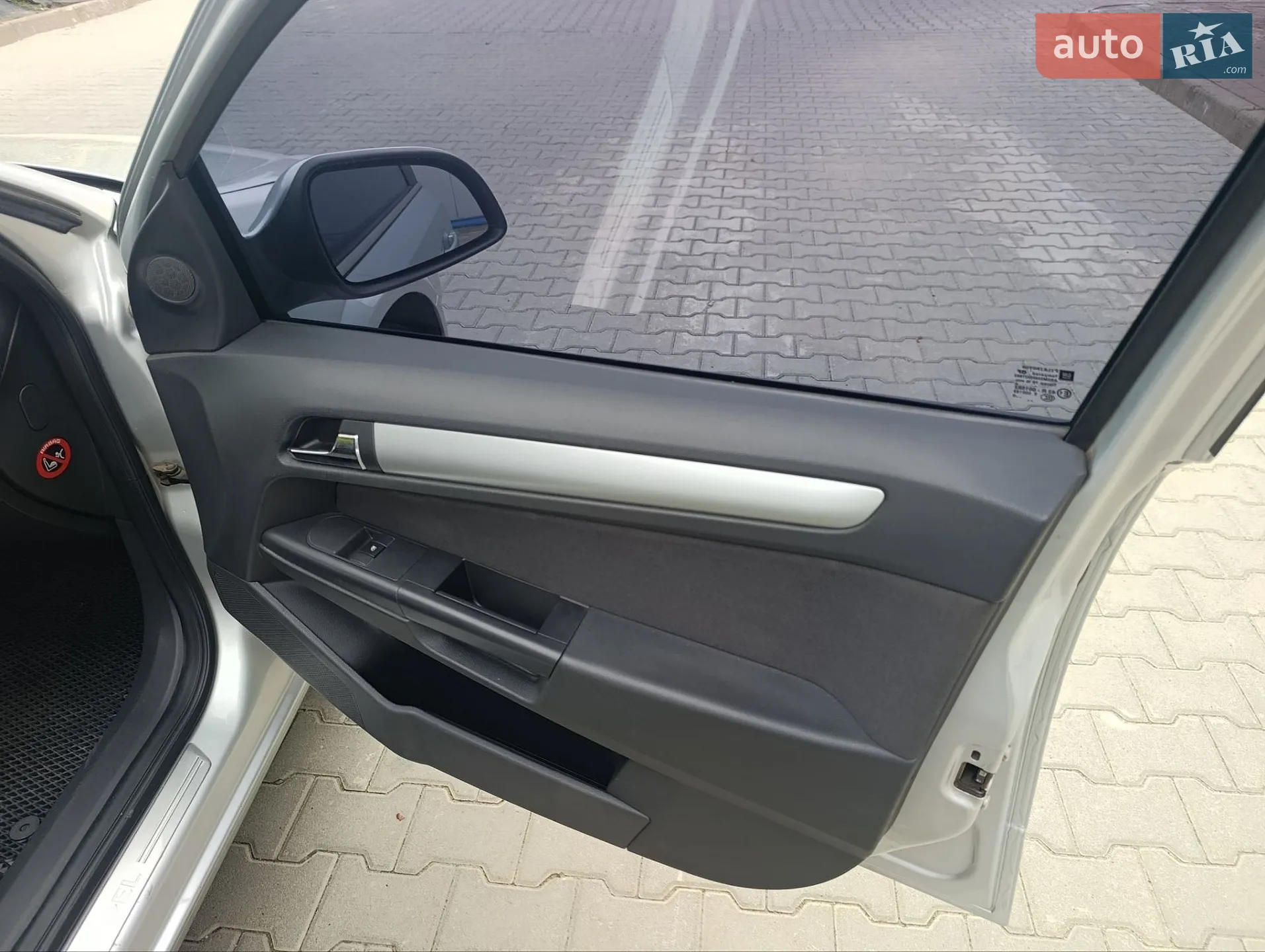 2010 Opel Astra - мініатюра 19