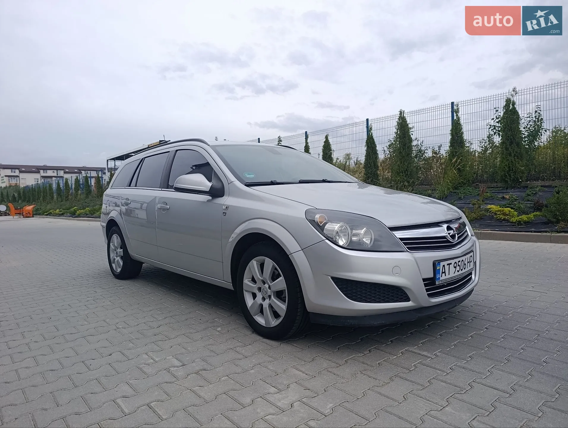 2010 Opel Astra - мініатюра 12