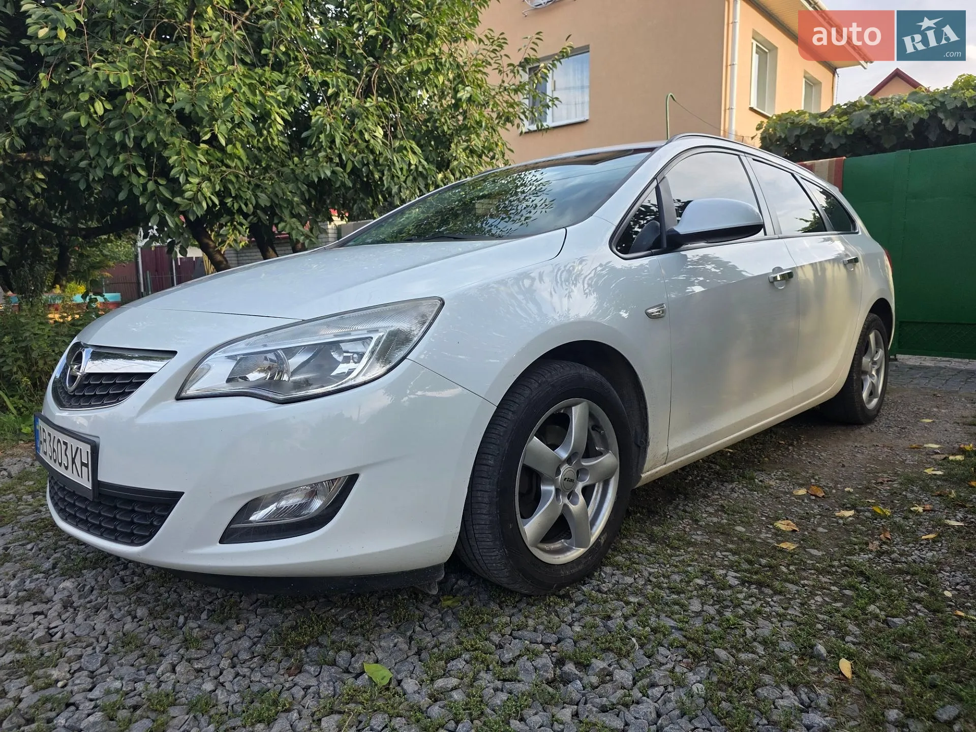2011 Opel Astra - мініатюра 4