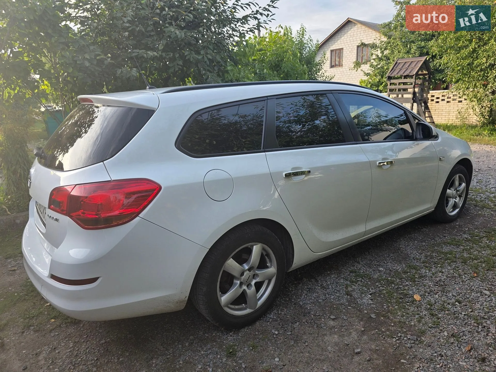 2011 Opel Astra - мініатюра 10