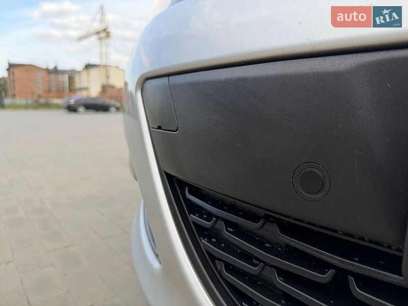 Універсал Opel Astra 2015 в Луцьку
