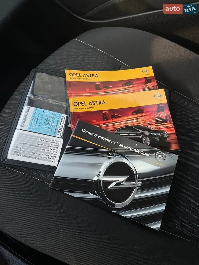 2011 Opel Astra - мініатюра 18