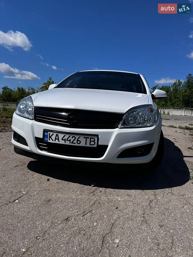2012 Opel Astra - мініатюра 2
