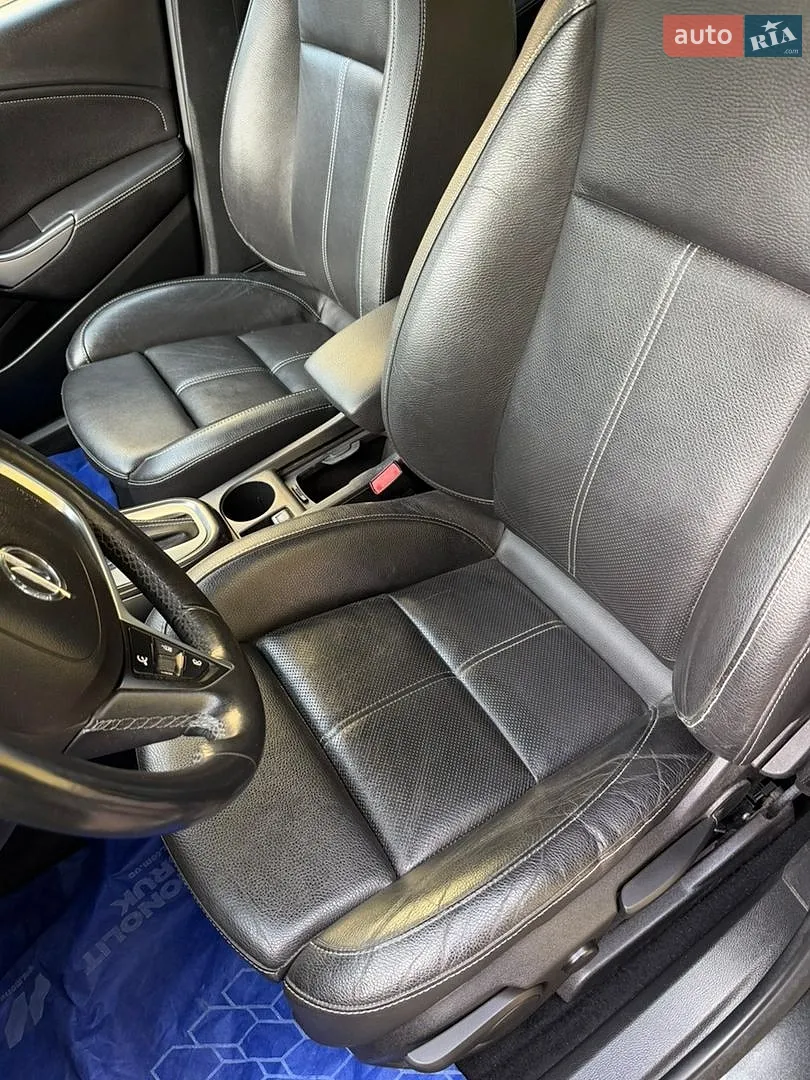 2011 Opel Astra - мініатюра 18