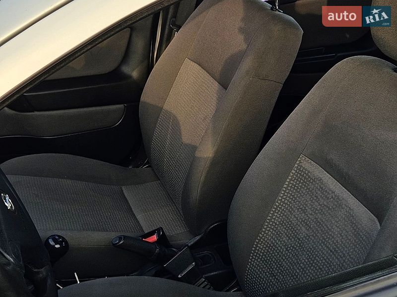 Седан Opel Astra 2008 в Рівному фото 33 Седан Opel Astra 2008 в Рівному