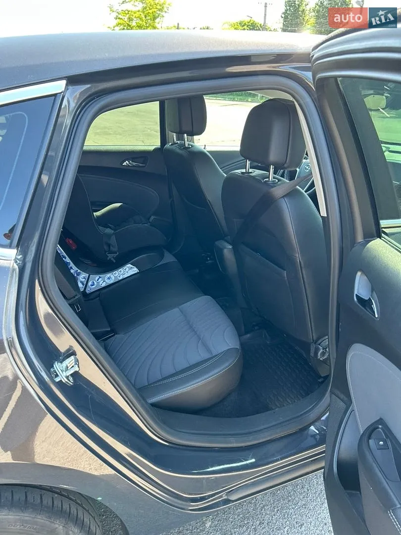 2013 Opel Astra - мініатюра 12
