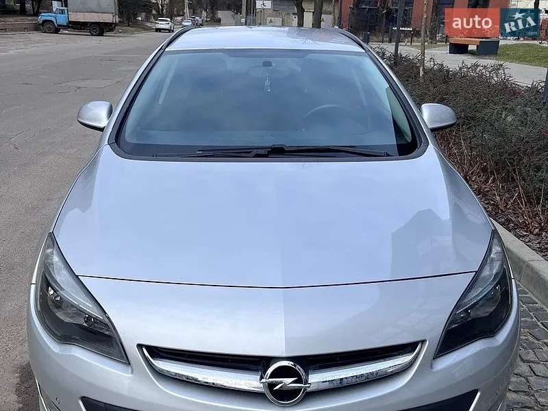 Opel Astra 2013