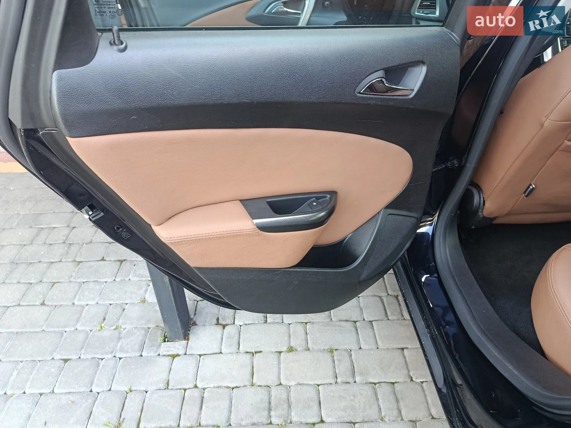 2011 Opel Astra - мініатюра 9