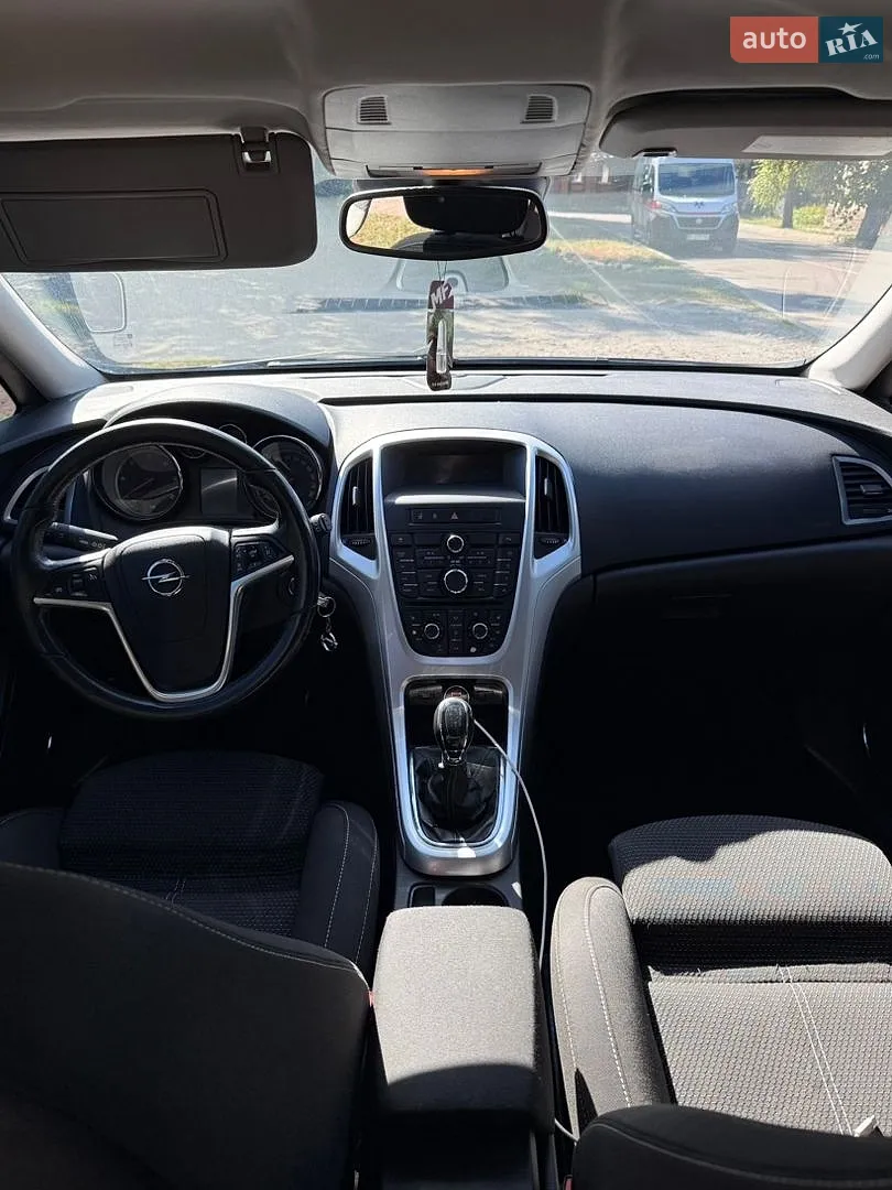 2010 Opel Astra - мініатюра 12
