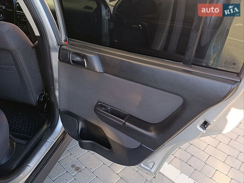 Седан Opel Astra 2003 в Виннице