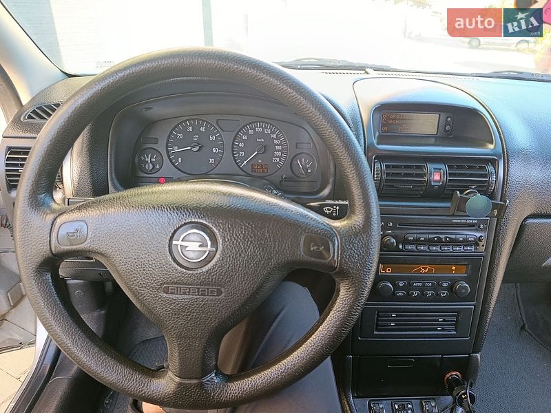 Седан Opel Astra 2003 в Виннице