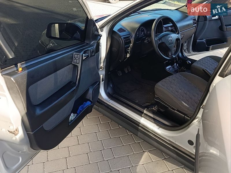 Седан Opel Astra 2003 в Виннице