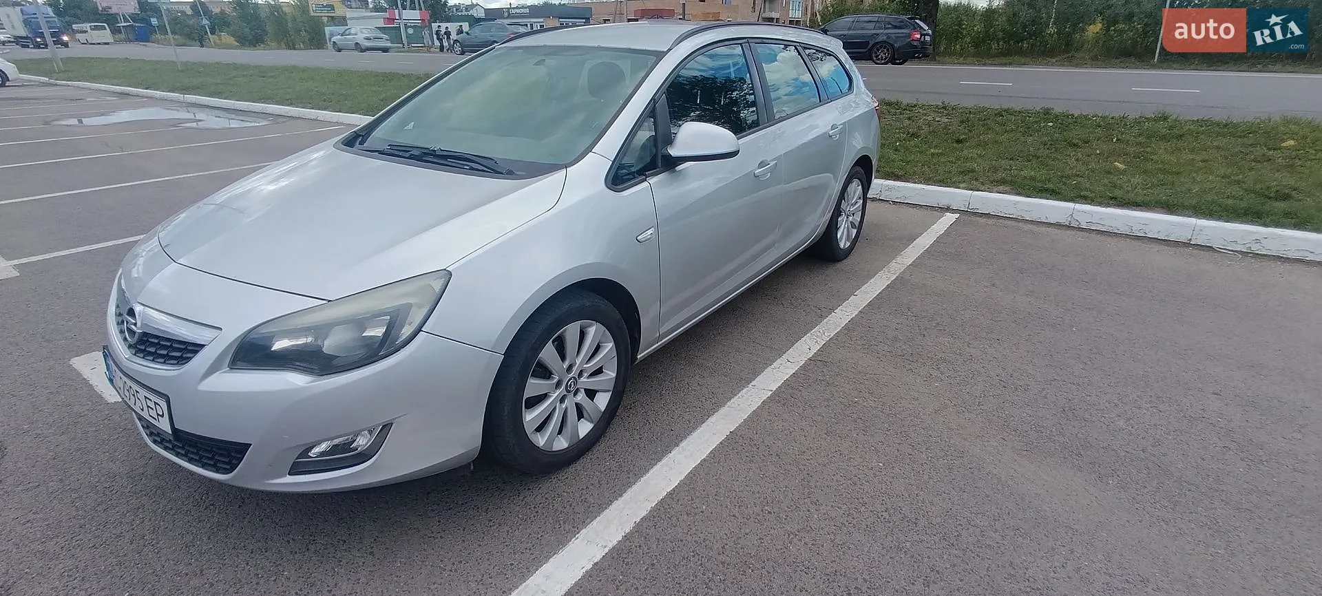 2011 Opel Astra - фото 1