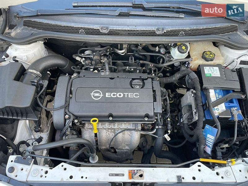 Універсал Opel Astra 2016 в Полтаві