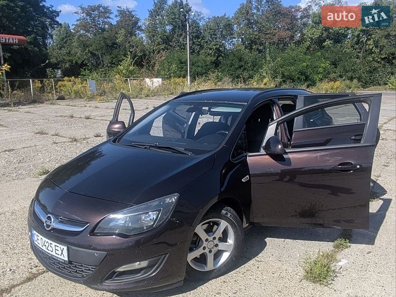 Універсал Opel Astra 2013 в Чернівцях фото 3 Універсал Opel Astra 2013 в Чернівцях