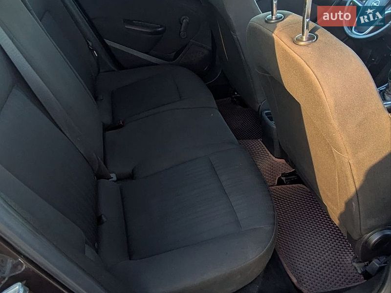 Універсал Opel Astra 2013 в Чернівцях фото 17 Універсал Opel Astra 2013 в Чернівцях