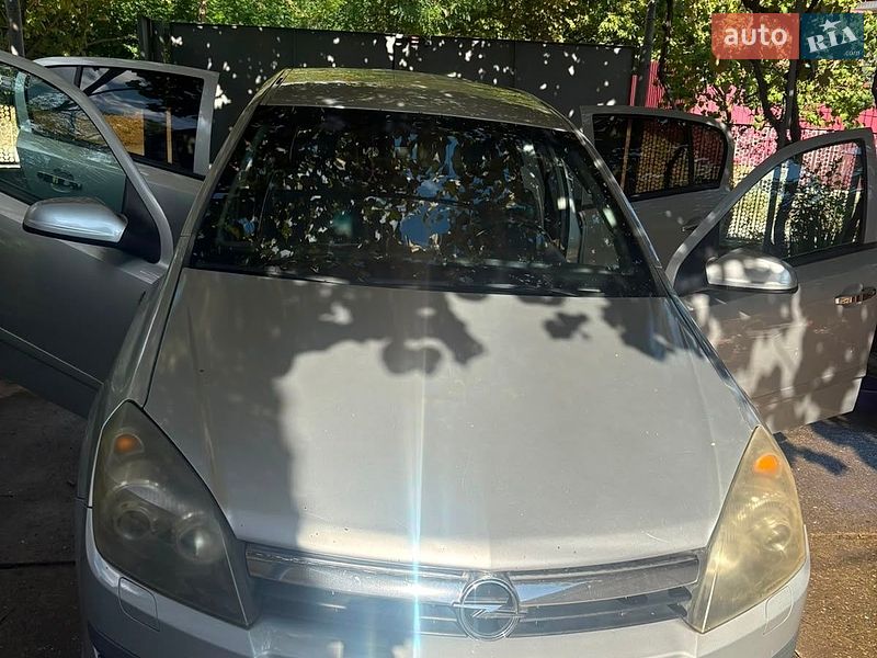 Хетчбек Opel Astra 2006 в Іршаві фото 3 Хетчбек Opel Astra 2006 в Іршаві