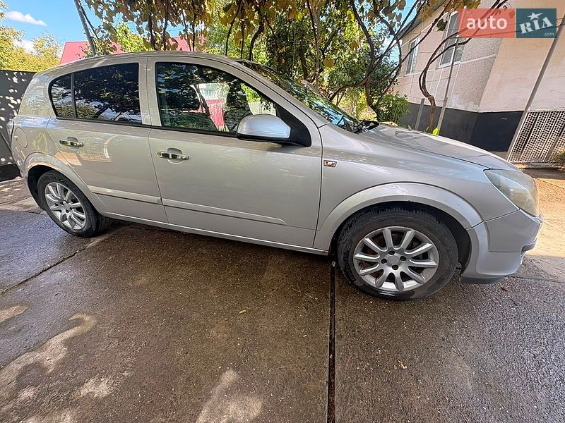Хетчбек Opel Astra 2006 в Іршаві фото 5 Хетчбек Opel Astra 2006 в Іршаві