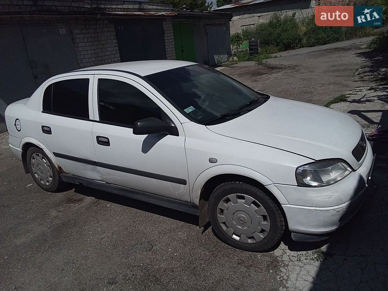 Opel Astra 2008