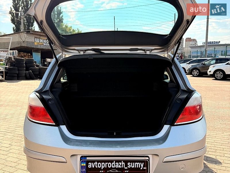Хетчбек Opel Astra 2005 в Сумах