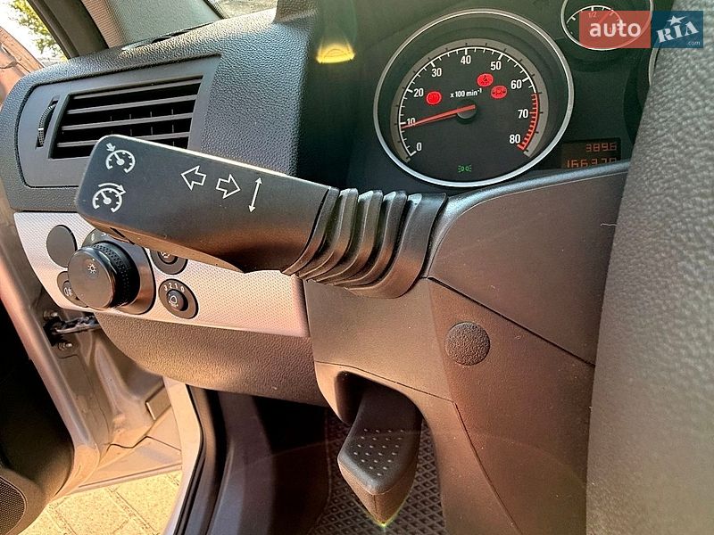 Хетчбек Opel Astra 2005 в Сумах