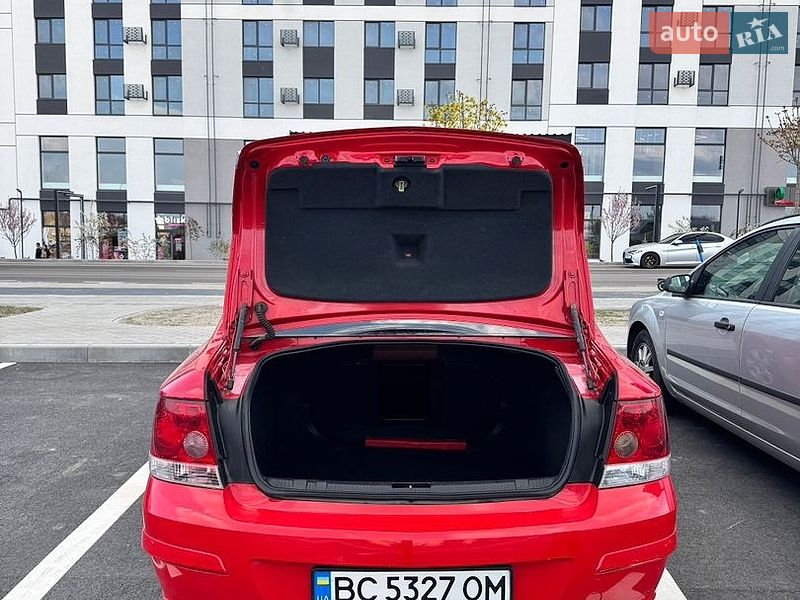 Седан Opel Astra 2008 в Ровно